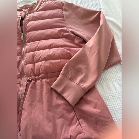 Lululemon down filled cinch waist jacket - Picture 8 of 9